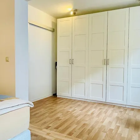 Apartamento Fewozauber - Dom Suite, Zentral, 7 Pers, 4 Zimmer, Design, Family, Haustier