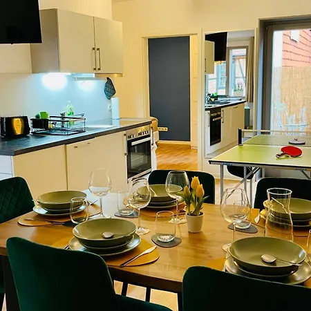 Apartamento Fewozauber - Dom Suite, Zentral, 7 Pers, 4 Zimmer, Design, Family, Haustier Schwerin (Mecklenburg-Vorpommern)